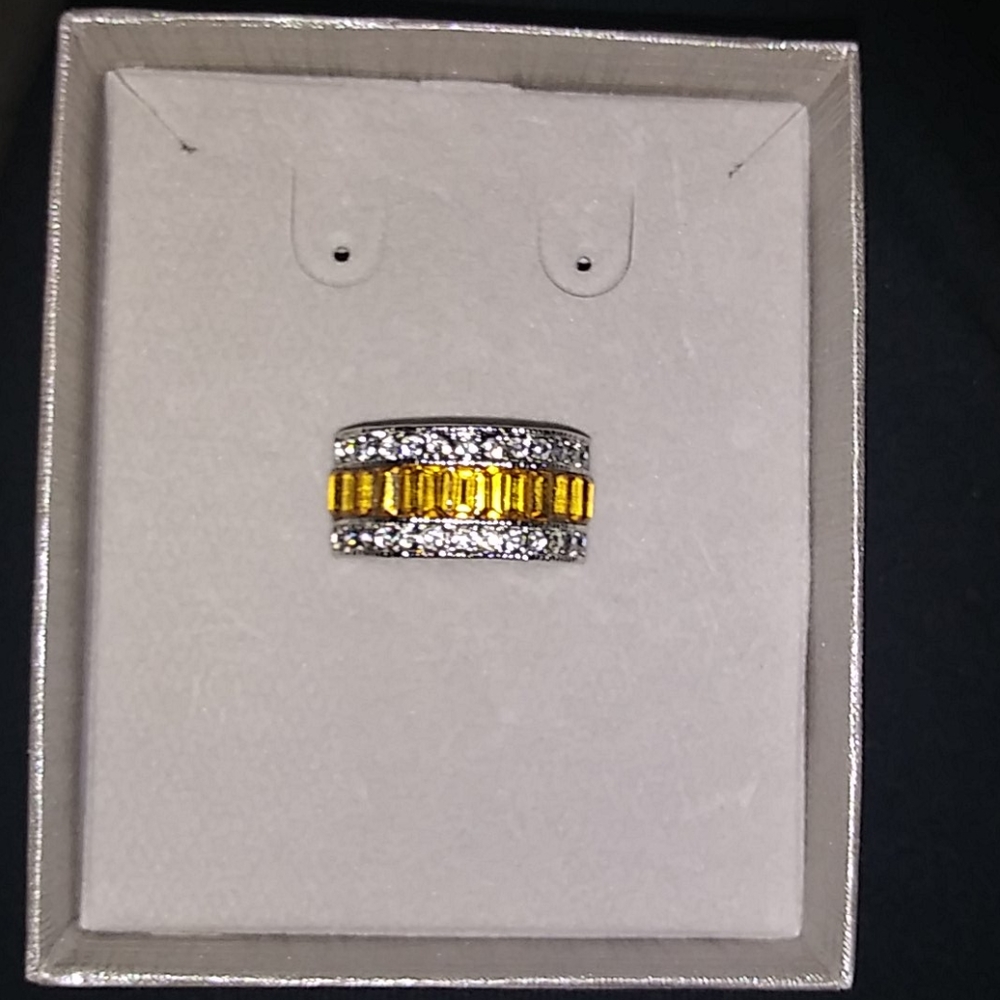 Joann She & Co gold and silver ring
